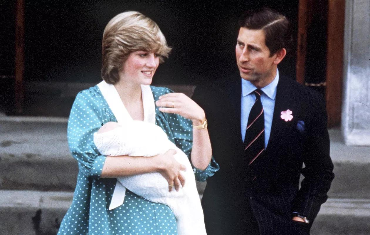- proud parents Charles and Diana stand outside St MaryÕs hospital, Paddington, with the new-born Prince William in June 1982. Camera Press/Jim Bennett