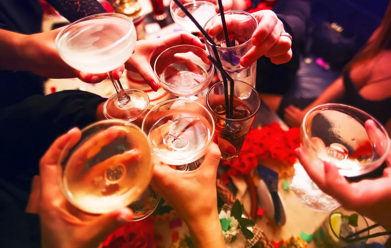  Alkoholista luopuminen kannattaa – listasimme 9 huomattavaa hyötyä.