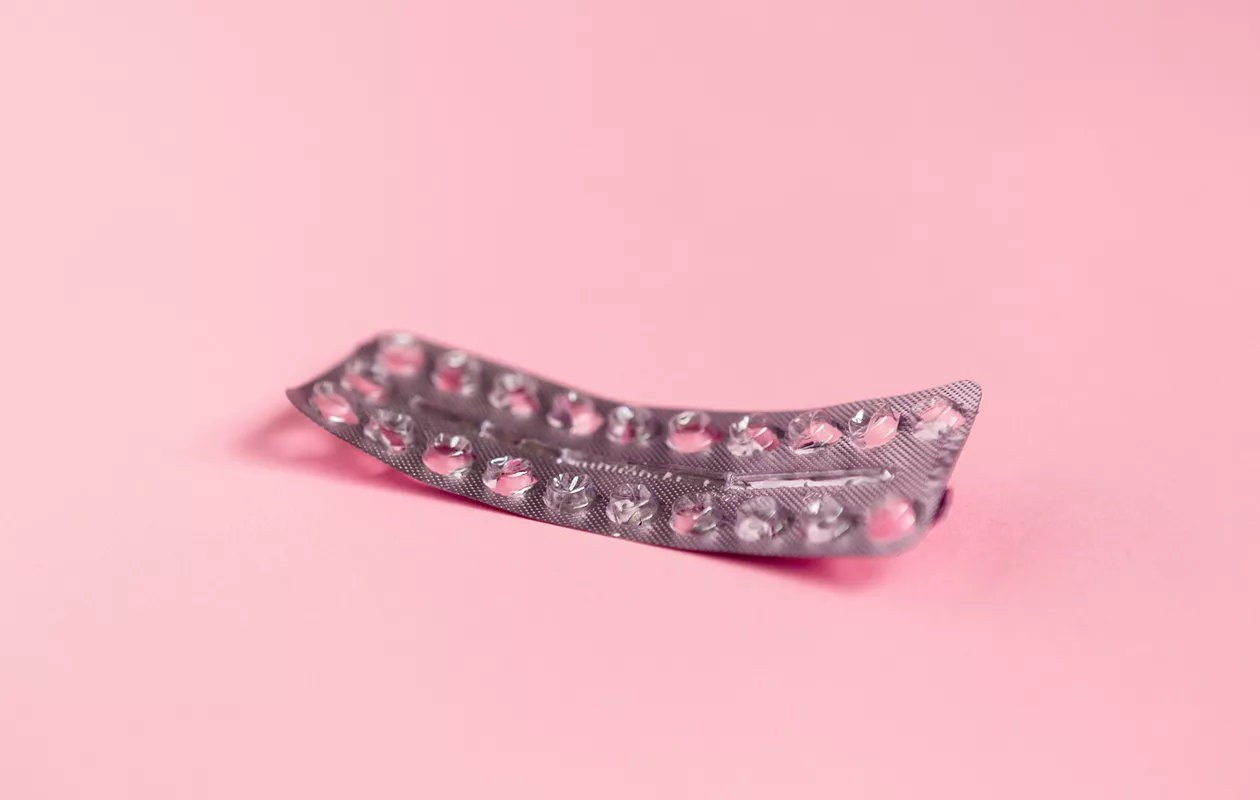 E-pillereiden käyttö suojaa munasarjasyövältä.