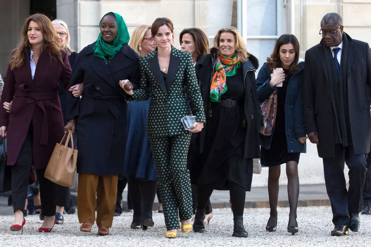Emma Watson tapasi muita feministejä G7-kokouksen yhteydessä Pariisissa vuonna 2019. Kuva: Stephane Lemouton / Bestimage