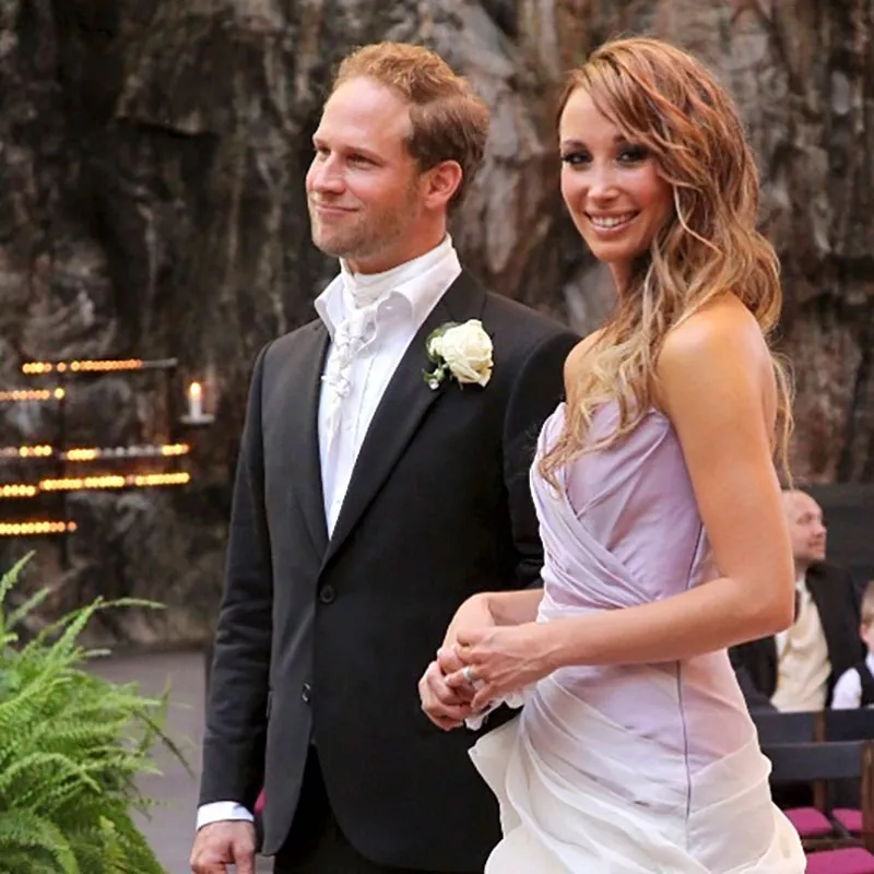 Niina ja Lorenz Backman avioituivat seurustel­tuaan seitsemän vuotta.
