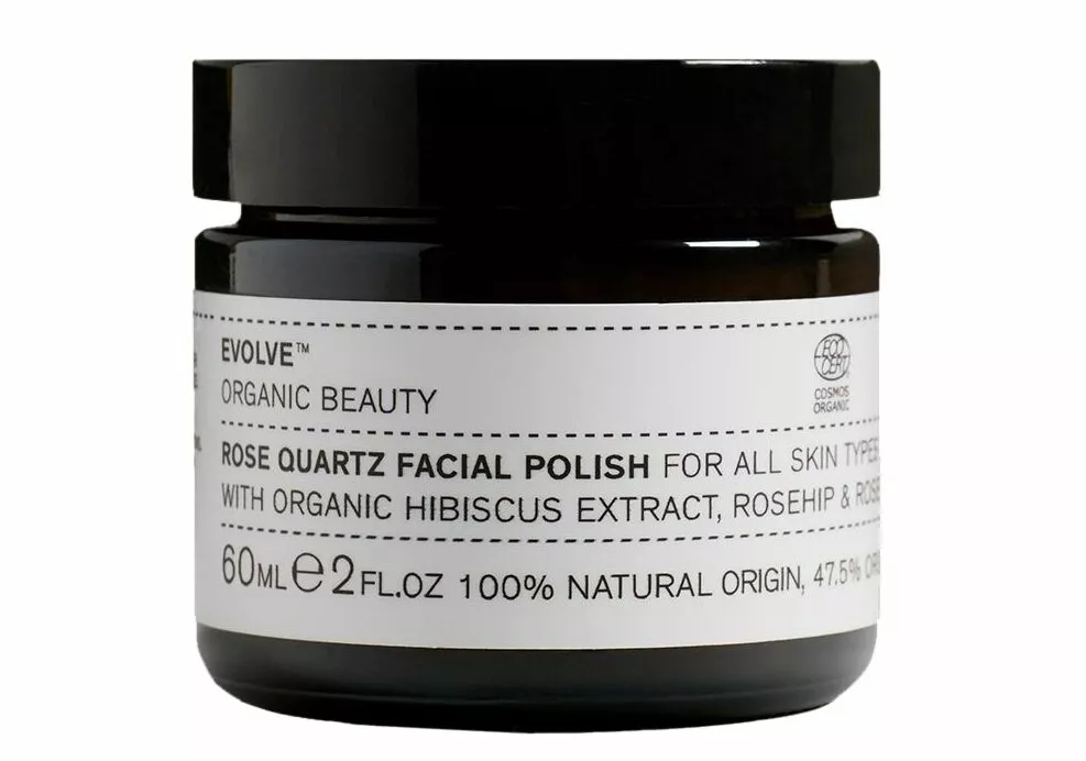 Evolve Organic Beauty Rose Quartz Facial Polish sisältää ruusunmarjaöljyä, hibiskusta ja kvartsia, 60 ml 27 e.