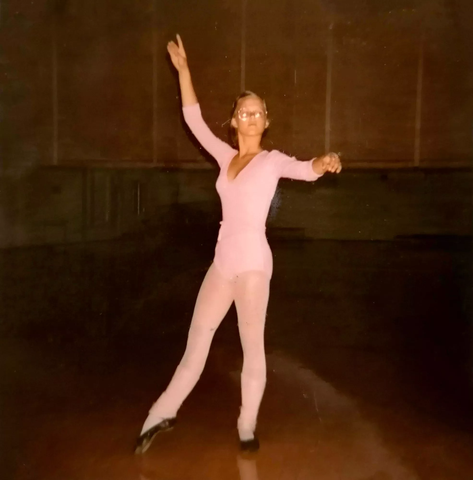 Tanssileirillä vuonna 1980. – Silloin haave tanssijan urasta konkretisoitui omassa päässäni.