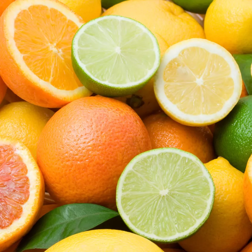 Yksi appelsiini tai puolitoista mandariinia tuo päivän C-vitamiiniannoksen, Reijo Laatikainen vinkkaa.