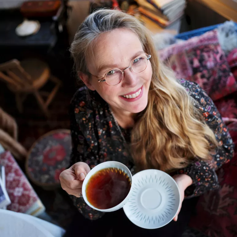 – Teenjuoja arvostaa itseään ja makunystyröitään ja pitää estetiikkaa tärkeänä osana kulinarismia, Petra Tandefelt sanoo.