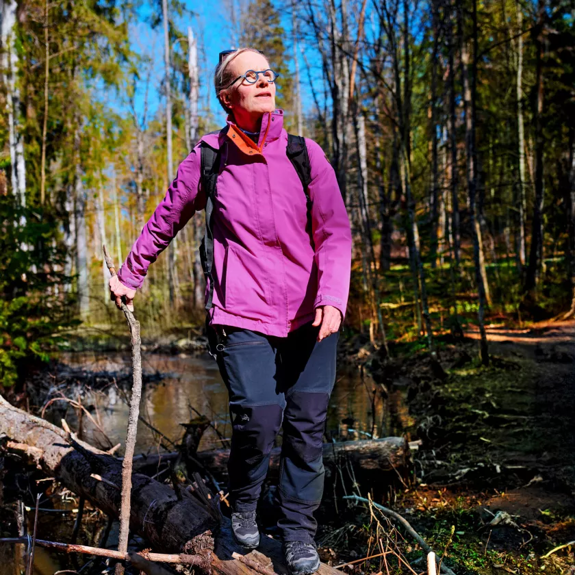 Marja Räikkälä on tottunut luonnossa liikkuja.
