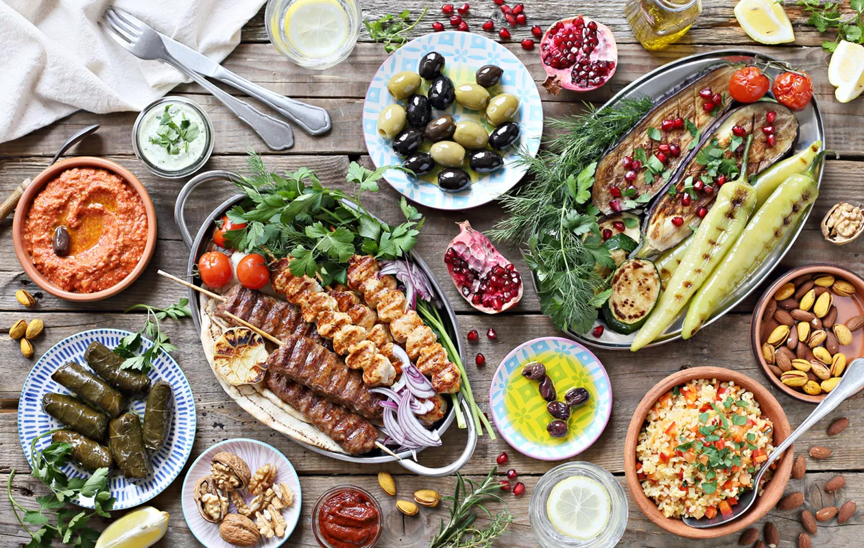 Löydä paras Välimeren ruokavalio – kreikkalaisen, italialaisen ja  espanjalaisen ruokavalion hyödyt ja haitat 