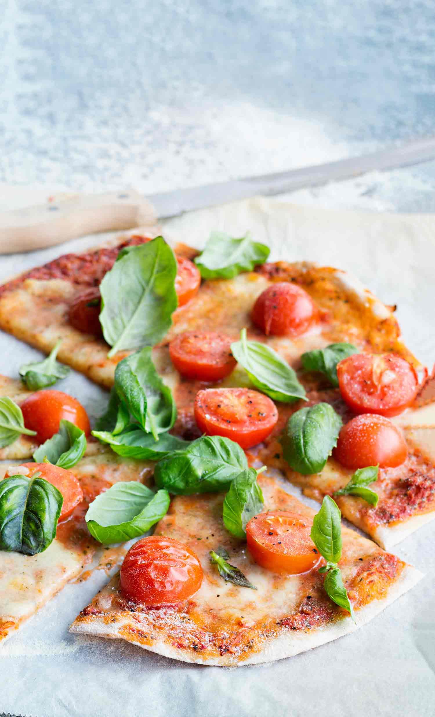 Tomaatti_basilikapizza