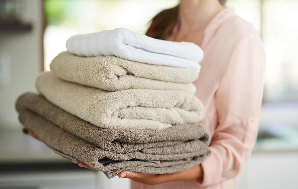Kuinka usein pyyhkeet pitäisi vaihtaa? Ihotautilääkäri vastaa