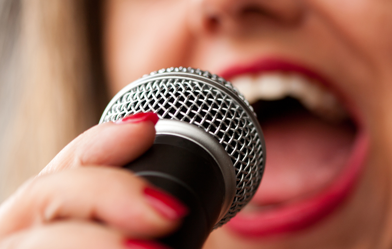 Yhden kysymyksen testi: tämän karaokesuosikkisi kertoo sinusta