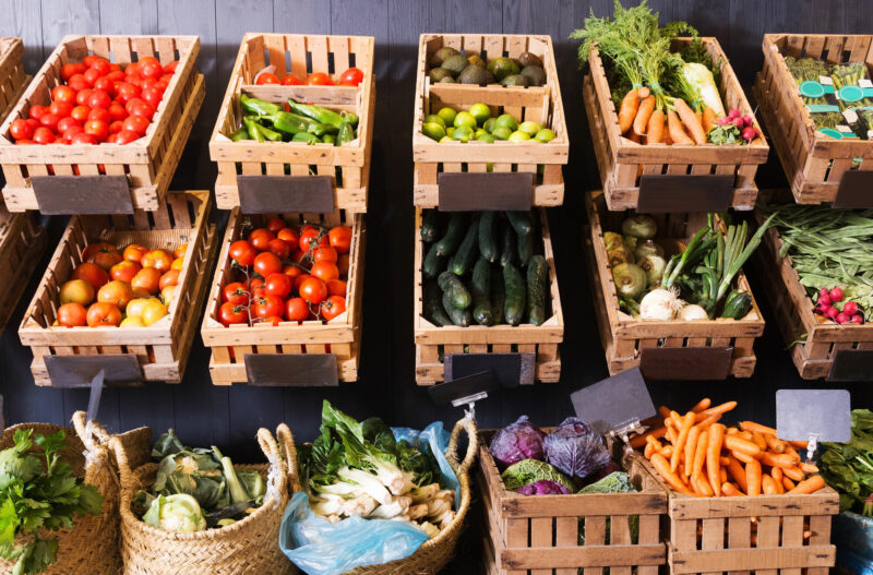 Hedelmien ja kasvisten ravintoaineissa on eroja – näitä kuutta ostoskoriin kannattaa valita