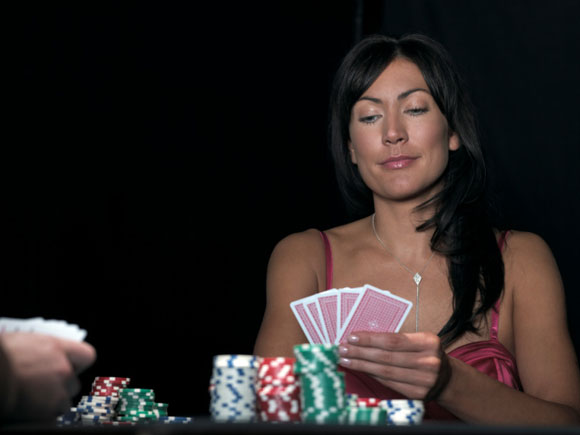 Nainen ja pokeri