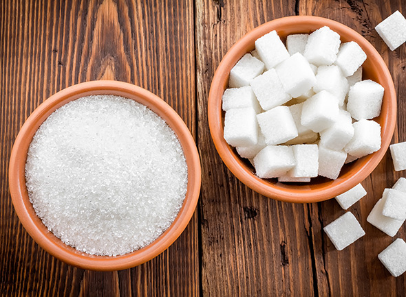 Vältätkö turhaan sokeria? Lue kolme syytä, miksi se ei olekaan ruokavalion pahis