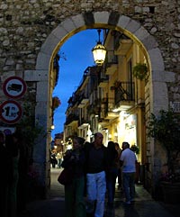 Porta Catania 