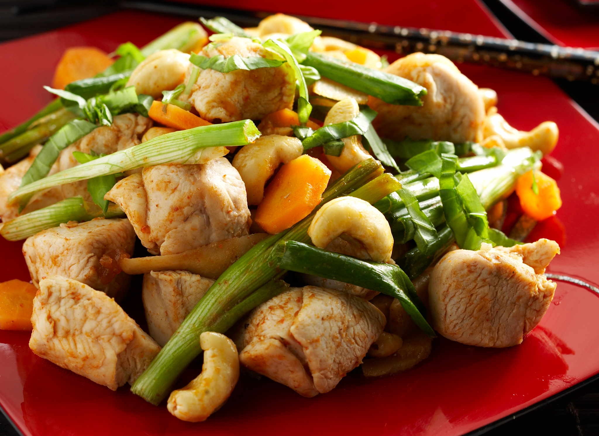 Kanaa ja cashewpähkinöitä kiinalaisittain | Reseptit 
